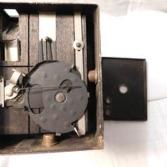 KODAK CAMERA BROWNIE MODEL F Antique - Picture 9 of 9